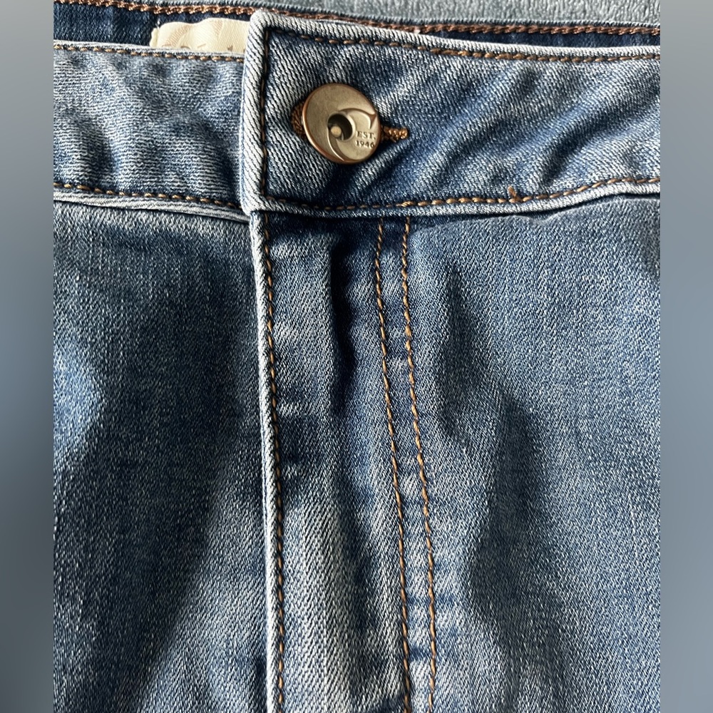 Plus size denim skirt - Picture 4 of 7